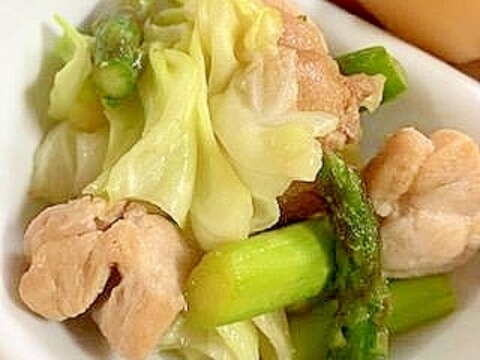 鶏もも・きゃべつ・アスパラの炒め物